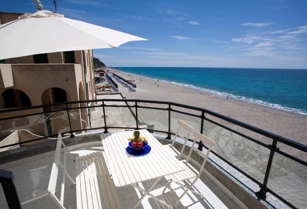 Residence Le Dune Club Varigotti Zimmer foto